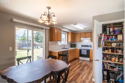 113 Shaffer Ct, Roseburg, OR 97471 - Photo 8