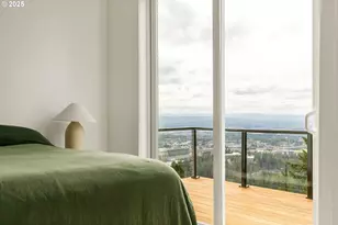 290 SW Moonridge Pl, Portland, OR 97225 - Photo 16