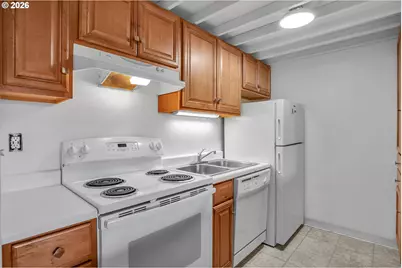 7748 SW Barnes Rd #C, Portland, OR 97225 - Photo 8