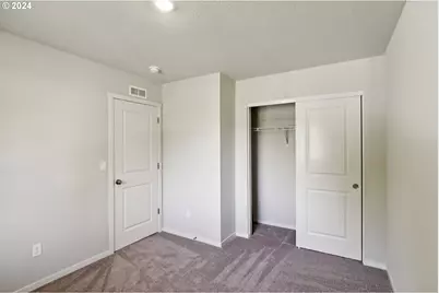 658 Minnesota St, Lebanon, OR 97355 - Photo 8