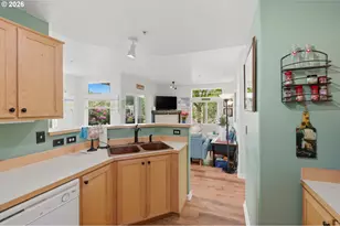 14800 SW Sandhill Loop, Beaverton, OR 97007 - Photo 12