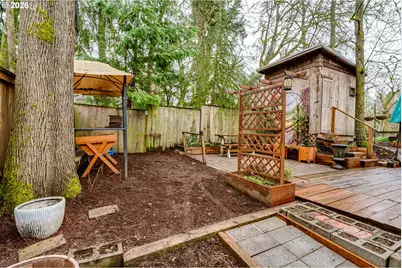 1010 Elkay Dr, Eugene, OR 97404 - Photo 30
