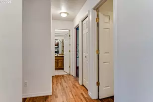 1010 Elkay Dr, Eugene, OR 97404 - Photo 14