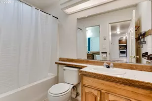 1010 Elkay Dr, Eugene, OR 97404 - Photo 20