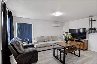 380 NW Cary St, Winston, OR 97496 - Photo 10