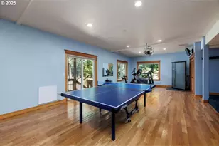 9690 SW Spring Crest Dr, Portland, OR 97225 - Photo 28