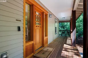 9690 SW Spring Crest Dr, Portland, OR 97225 - Photo 6