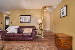 601 W 1st St, Newberg, OR 97132 - Photo 12