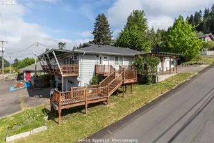 180 NE 6th St, Clatskanie, OR 97016 - Photo 2