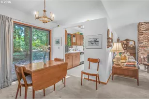 9200 SW Elrose Ct, Portland, OR 97224 - Photo 8