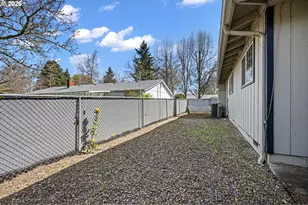 1980 Princeton Dr, Eugene, OR 97405 - Photo 20