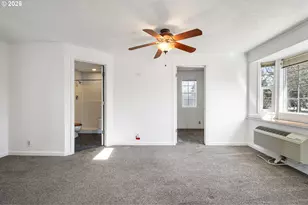 1980 Princeton Dr, Eugene, OR 97405 - Photo 30