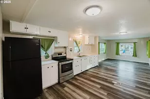 4882 NE Lancaster Dr, Salem, OR 97305 - Photo 10