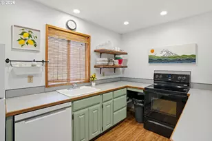 76270 E Rd 28, Rhododendron, OR 97049 - Photo 14