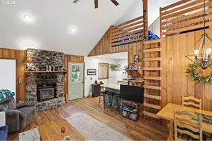 76270 E Rd 28, Rhododendron, OR 97049 - Photo 18