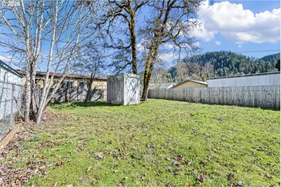 76317 Klohn Rd, Oakridge, OR 97463 - Photo 24