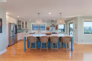 1305 Strawberry Dr, Bandon, OR 97411 - Photo 16