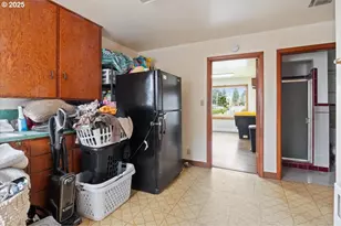 360 E Elwood St, Stayton, OR 97383 - Photo 18