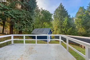 1101 E 15th St, Coquille, OR 97423 - Photo 36