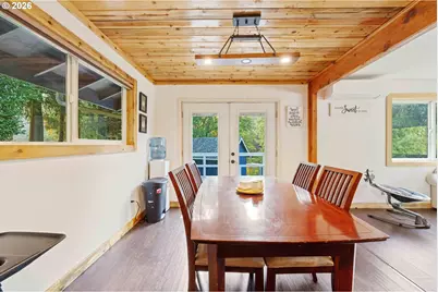 1101 E 15th St, Coquille, OR 97423 - Photo 14
