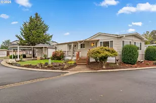 1225 W 10th Ave, Junction City, OR 97448 - Photo 2