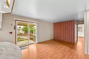 1225 W 10th Ave, Junction City, OR 97448 - Photo 14