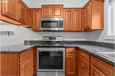 6610 SW Terri Ct #10, Portland, OR 97225 - Photo 10