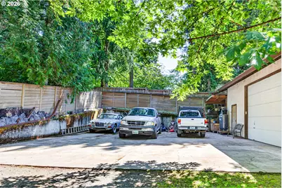 9316 SW 8th Dr, Portland, OR 97219 - Photo 30