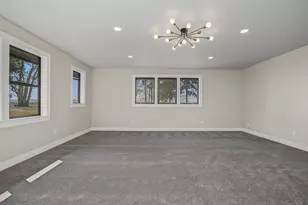12477 NE Haven Hill Way, Aurora, OR 97002 - Photo 30