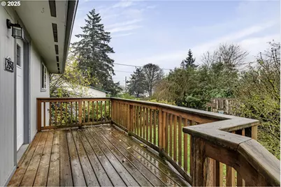 234 N 6th St, Saint Helens, OR 97051 - Photo 2