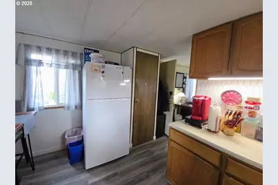 3365 Tidewater Dr, Coos Bay, OR 97420 - Photo 12