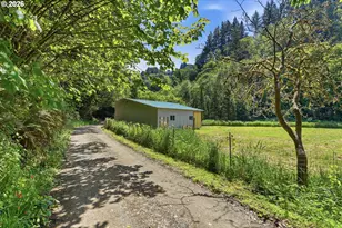96863 Larson Ln, North Bend, OR 97459 - Photo 44