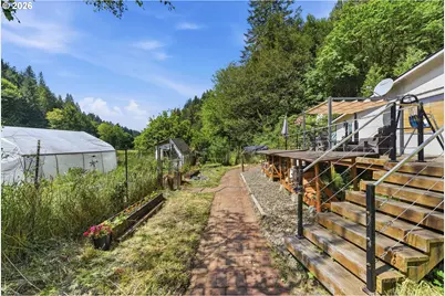 96863 Larson Ln, North Bend, OR 97459 - Photo 42