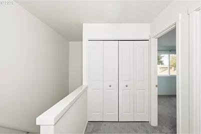 6610 N Smith Ct, Portland, OR 97203 - Photo 22