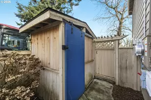 6610 N Smith Ct, Portland, OR 97203 - Photo 40