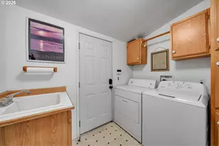 383 N Lagoon St, Rockaway Beach, OR 97136 - Photo 16