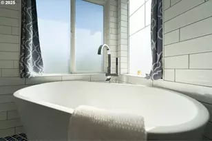 440 W Kemper Crest Dr, Newberg, OR 97132 - Photo 24