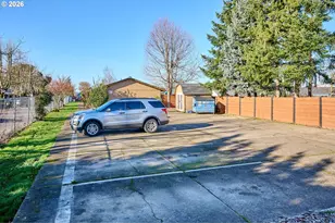 880 N Pershing St, Mount Angel, OR 97362 - Photo 40