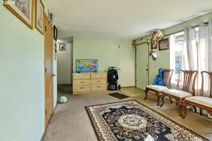 880 N Pershing St, Mount Angel, OR 97362 - Photo 6