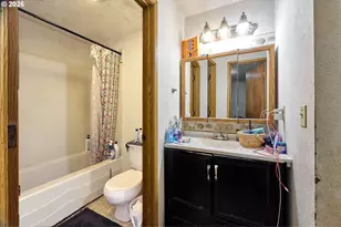 880 N Pershing St, Mount Angel, OR 97362 - Photo 28