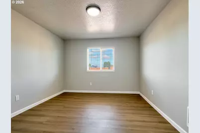 880 N Pershing St, Mount Angel, OR 97362 - Photo 16