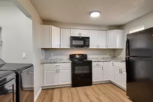 880 N Pershing St, Mount Angel, OR 97362 - Photo 8