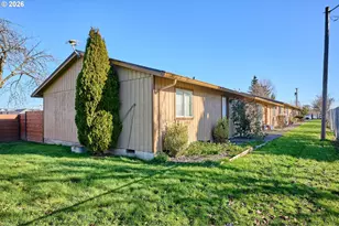 880 N Pershing St, Mount Angel, OR 97362 - Photo 2