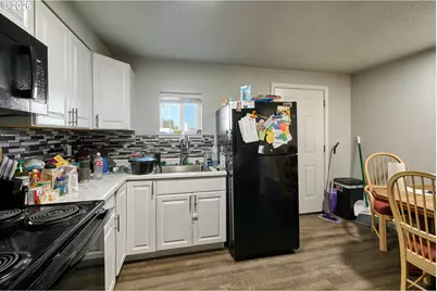 880 N Pershing St, Mount Angel, OR 97362 - Photo 20