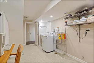 1757 SW Prospect Dr, Portland, OR 97201 - Photo 36