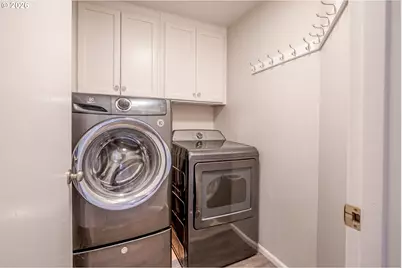 1265 Napa Creek Dr, Eugene, OR 97404 - Photo 16