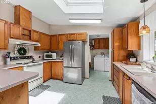 1939 McDonald Ct, Springfield, OR 97477 - Photo 12