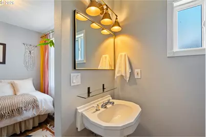 4517 NE 85th Ave, Portland, OR 97220 - Photo 16