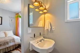 4517 NE 85th Ave, Portland, OR 97220 - Photo 16