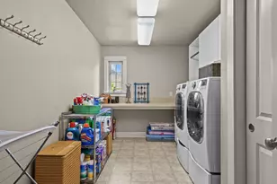 28571 SW Morningside Ave, Wilsonville, OR 97070 - Photo 36